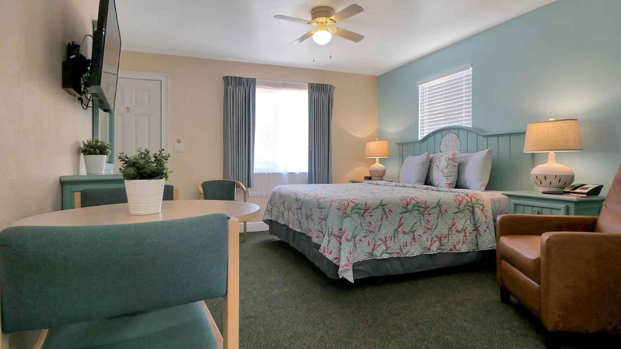 Carlton House Motel And Suites セント・ピート・ビーチ エクステリア 写真